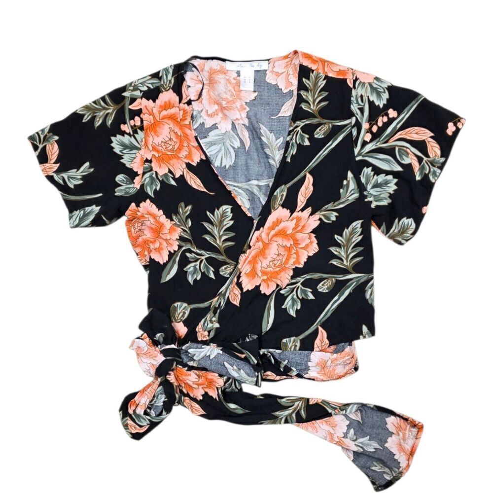 Streetwear Society Black Floral Rayon Wrap Top M